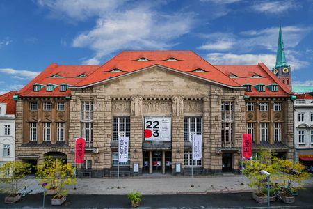 Fassade des Lübecker Theaters